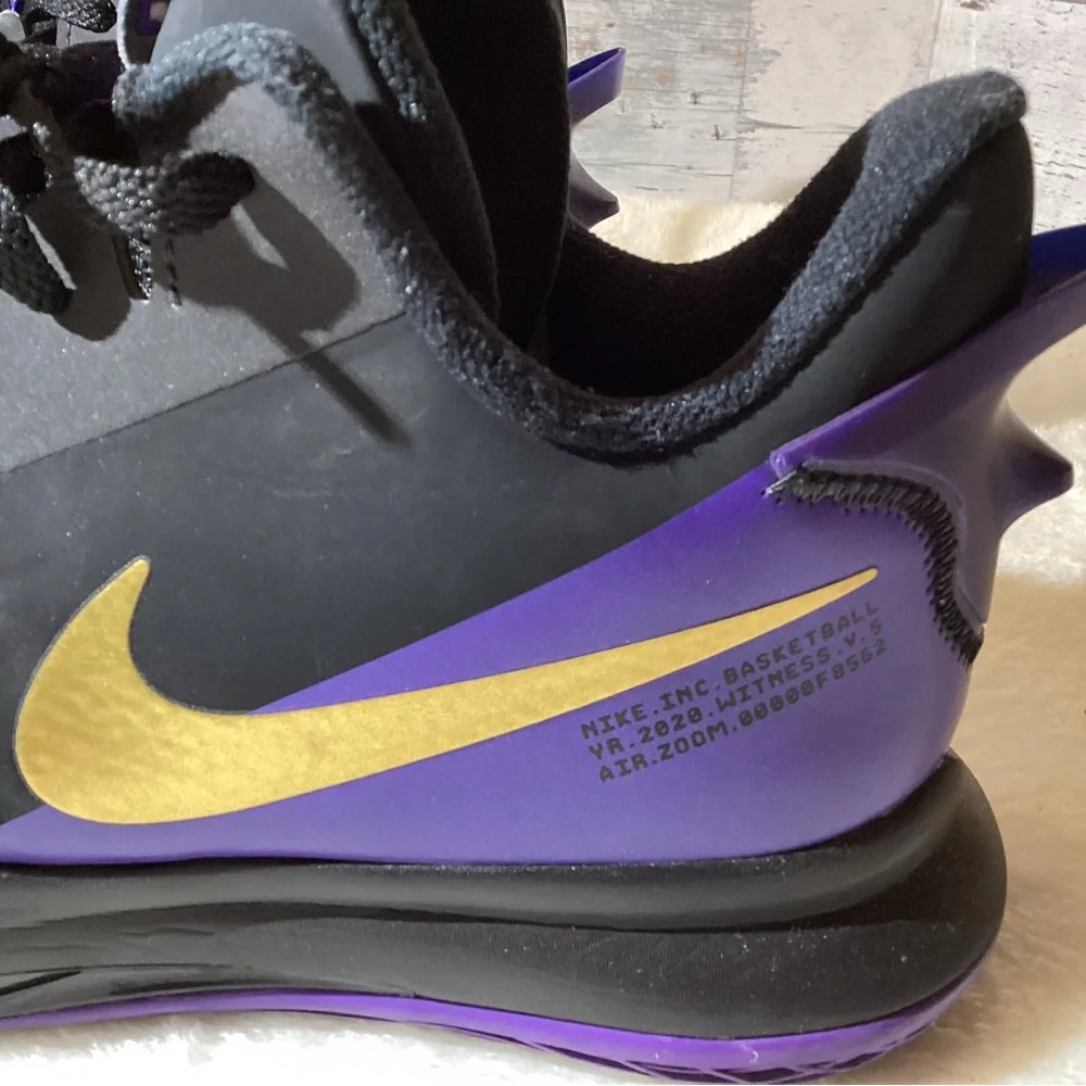 Nike Black and Purple Lebron Witness Basketball Shoes Size 11.5 - Picture 4 of 10